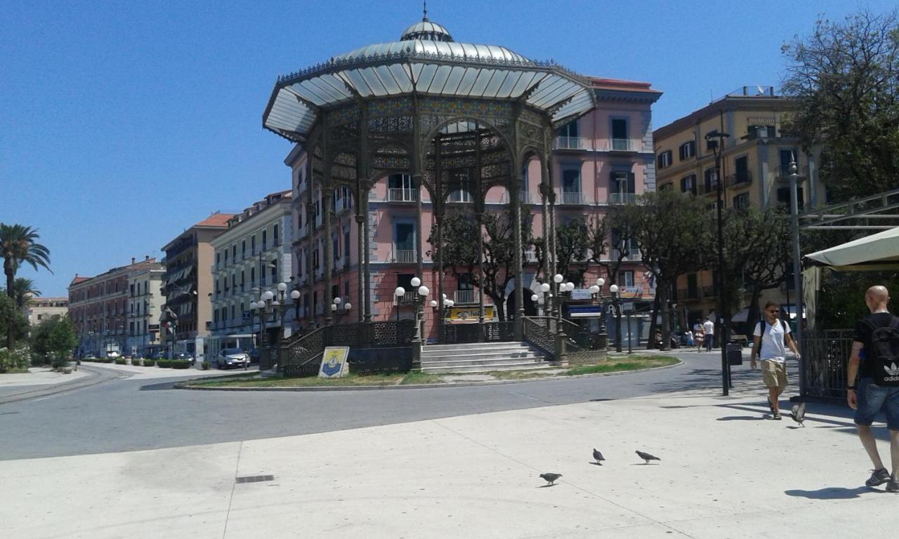 Dimora Stabiae Apartment Castellammare di Stabia Bagian luar foto